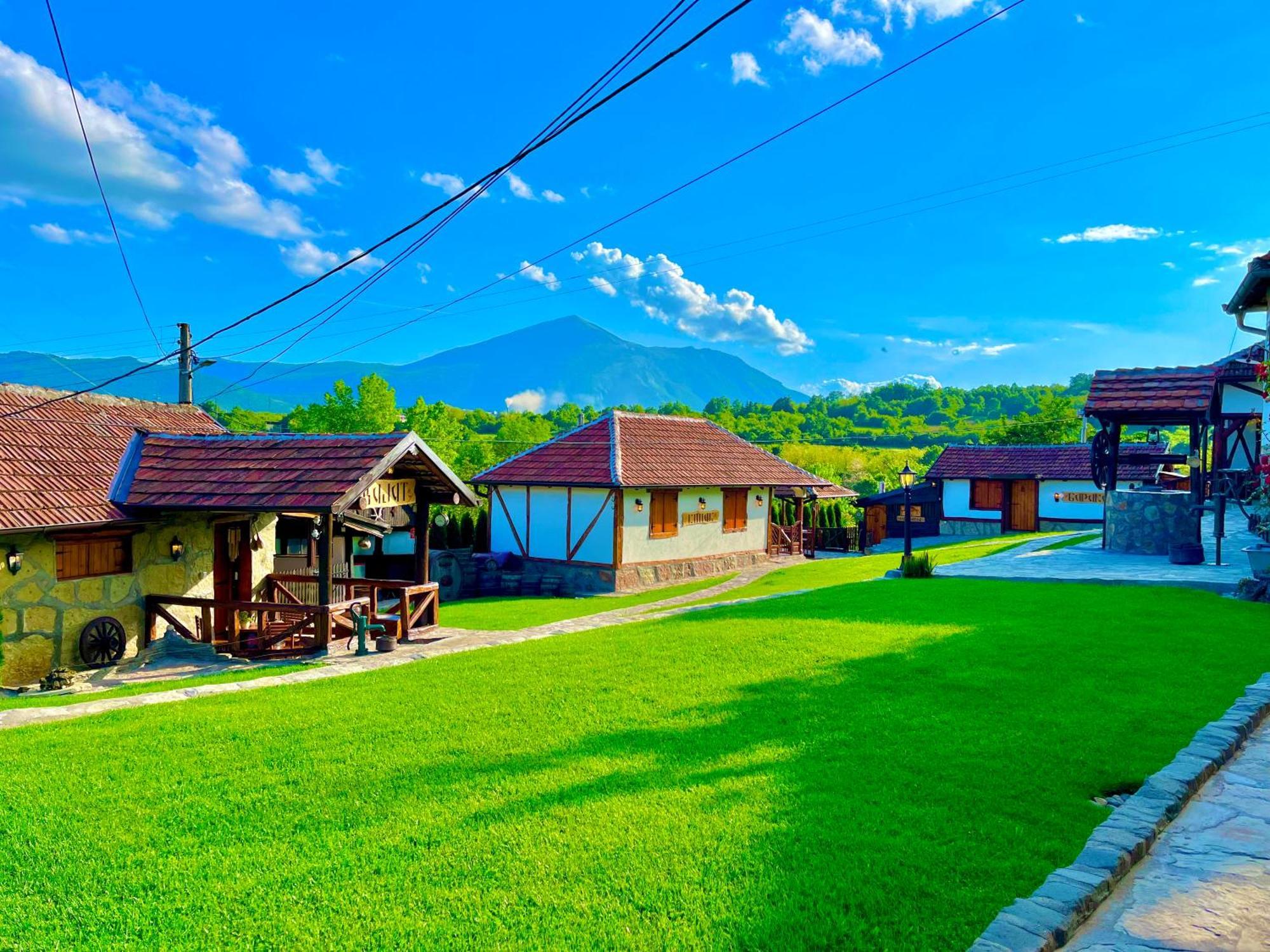Etno Selo Stanojevic Hotel Boljevac Buitenkant foto